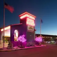 Prospector Hotel & Gambling Hall，位于伊利的酒店