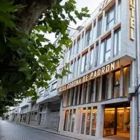 HOTEL CORONA DE PADRÓN，位于帕德隆的酒店