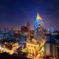 通罗素坤逸中心55超豪华酒店，位于曼谷通洛的酒店