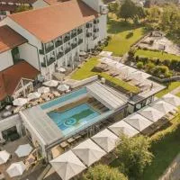 Hotel Sonnengut Wellness - Therme - Spa，位于巴特比恩巴赫的酒店