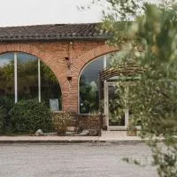 L'ALCOVE HOTEL RESTAURANT，位于Villematier的酒店