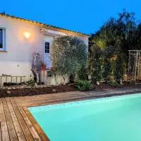 charmante maisonnette avec spa privatif，位于宗扎的酒店