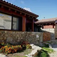 Casas Rurales LA HUERTA DEL CURATO I，位于Tolbaños的酒店