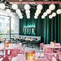 The Social Hub Groningen，位于格罗宁根的酒店