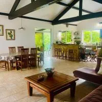 Villa BOUDDHA- Raiatea,位于乌图罗阿的酒店