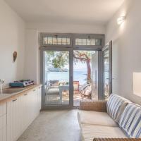 Casa del Mar Milos - on the beach，位于Areti的酒店