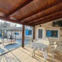 ManuIris，位于Butkovići的酒店