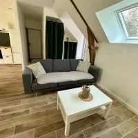 Appartement entre ciel et campagne，位于普洛埃尔梅勒的酒店