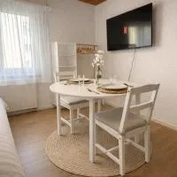 Studio nahe Rheinfall & Bahnhof mit Parkplatz und Netflix，位于诺伊豪森的酒店