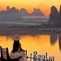 Yangshuo Riverscape Retreat beside the Yulong River & swimming pool，位于阳朔的酒店