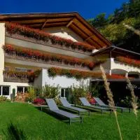 Saldur Small Active Hotel,位于斯卢德尔诺的酒店