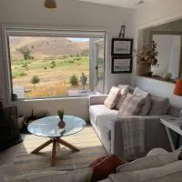 Merino Cottage Meadowbank Lake，位于Ellendale的酒店