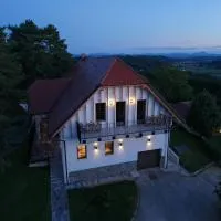Vineyard Escape Herbersteinova klet，位于Juršinci的酒店