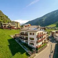 Albergo Ristorante Miralago，位于Campo的酒店