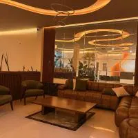 Amazon Garden Suites - Recojo del aeropuerto incluido，位于普卡尔帕的酒店