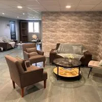 Contact Hotel Utah Beach Carentan，位于卡朗唐的酒店
