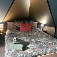 Suite l Instant suspendu maison 25m2 avec coin salon Wifi Netflix Maison Like and Love Duclair，位于Duclair的酒店