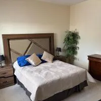 Comfortable 1BR Apartment 10 Min from Malecón,位于拉巴斯的酒店