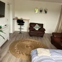 The C & A Studio,位于Killala的酒店