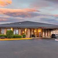 Rodeway Inn Coopersville，位于Coopersville的酒店