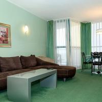 Beachfront Flat in Berlin Hotel - Great Sea View by Flat Manаger，位于金沙的酒店