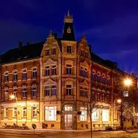 Hotel Drei Rosen，位于博尔纳的酒店