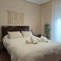 Alojamiento Los Naranjos，位于阿尔莫多瓦尔德尔里奥的酒店