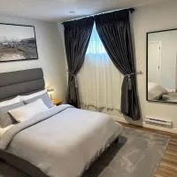 5 Star Suite with Free Parking and Easy Access to Downtown,位于卡尔加里的酒店