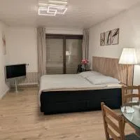 Cozy Studio with private bathroom and terrasse，位于希尔登的酒店
