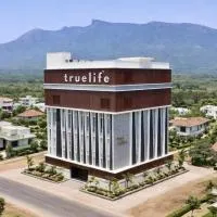 TrueLife Nexus Suites,位于蒂鲁帕蒂的酒店