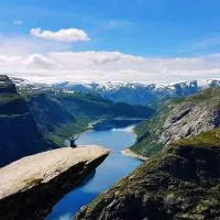 Skånevik Fjordhotel，位于Skånevik的酒店