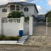 The Retreat，位于Lyssons的酒店