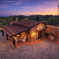 Il Casale di Lucullo-Holiday Home with Pool and Spa-，位于卢奇尼亚诺的酒店