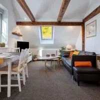 gemütliche Ferienwohnung in Seenähe,位于施特雷利茨的酒店