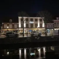Rivers Hotel，位于斯鲁伊斯的酒店