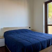 HOST4U - Melinda's Beach House in Imperia with big Terrace，位于因佩里亚的酒店