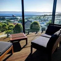Simply the Best View in Central Albany Villa，位于奥尔巴尼的酒店