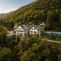 Angelats Hotel - A Signature Boutique Hotel & Restaurant，位于里贝斯的弗里瑟的酒店