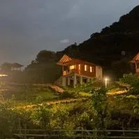 Saluvi Hill's,位于Pulau Sarang的酒店