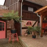 Gasthaus & Pension Luisenstube,位于施特雷利茨的酒店