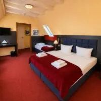 Hotel Schwarzenbek,位于施瓦岑贝克的酒店