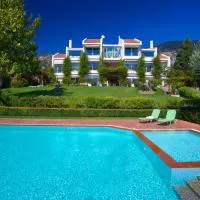 Felix Residence & Lucia Simona Villas，位于莫斯塔的酒店