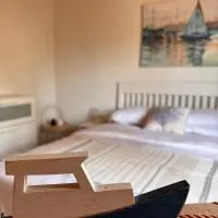 Oceanfront Apartments,位于Port Dufferin的酒店