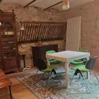 Charvolet,位于Izeron的酒店