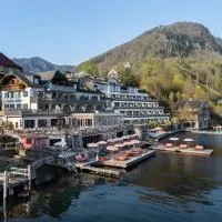 Das Traunsee - Das Hotel zum See 4 Stern Superior,位于特劳恩基兴的酒店