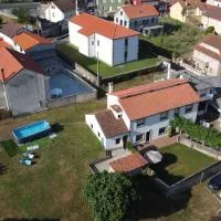 Casa con piscina privada en Razo Costa da Morte，位于Razo da Costa的酒店