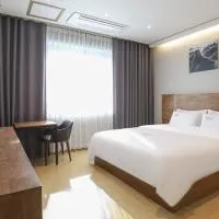 Hotel Grand Bay Boryeong,位于保宁市的酒店