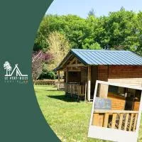 Camping Le Vert-Bois - Corrèze，位于Saint-Martin-la-Méanne的酒店