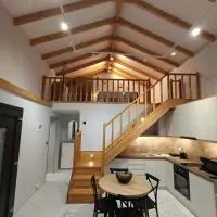 Peaceful Loft Retreat with Modern Design，位于Lépoura的酒店