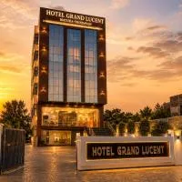 Hotel Grand Lucent Mathura-Vrindavan,位于Gokul的酒店